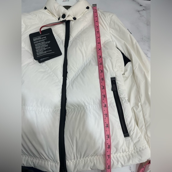 Moncler Grenoble Vailly Zip-Up Quilted Jacket - Picture 16 of 16